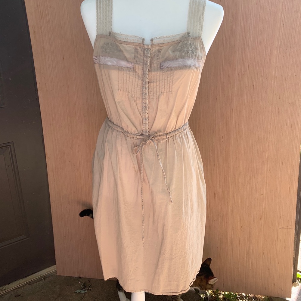 Lace dress